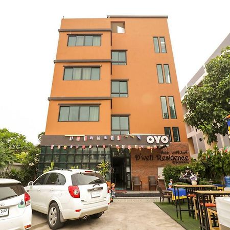 Oyo 127 D-Well Residence Hotel Bangkok Exterior photo